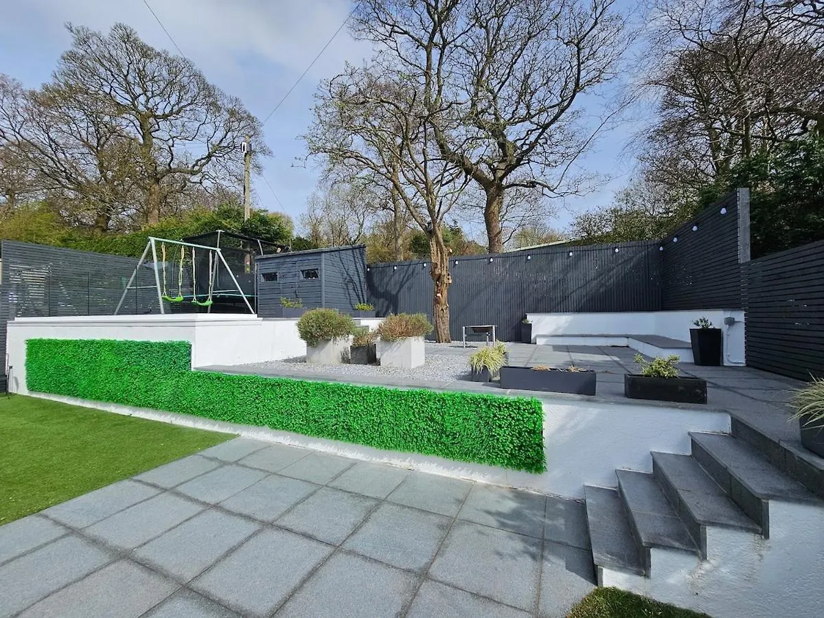 Kaimes Kip Stylish Edinburgh Five Bedroom Home 0*,  Storbritannien